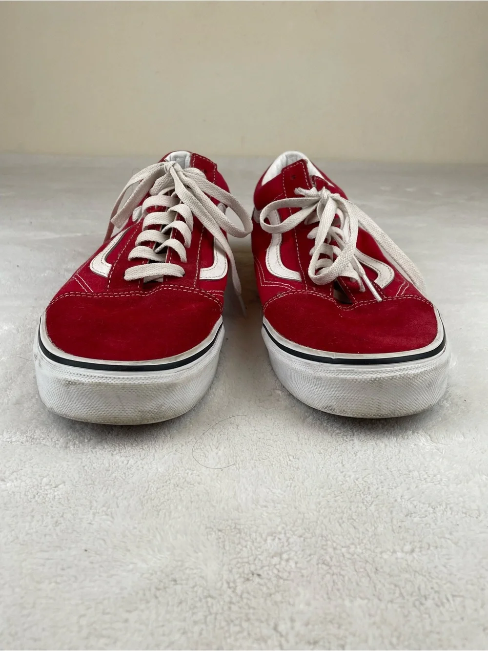 Vans Red and White Unisex Old Skool Skate Sneakers